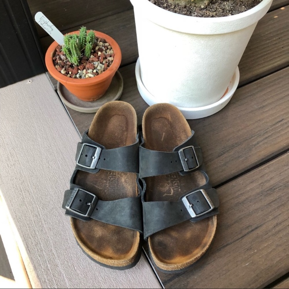 Black soft-bed Arizona Birkenstock